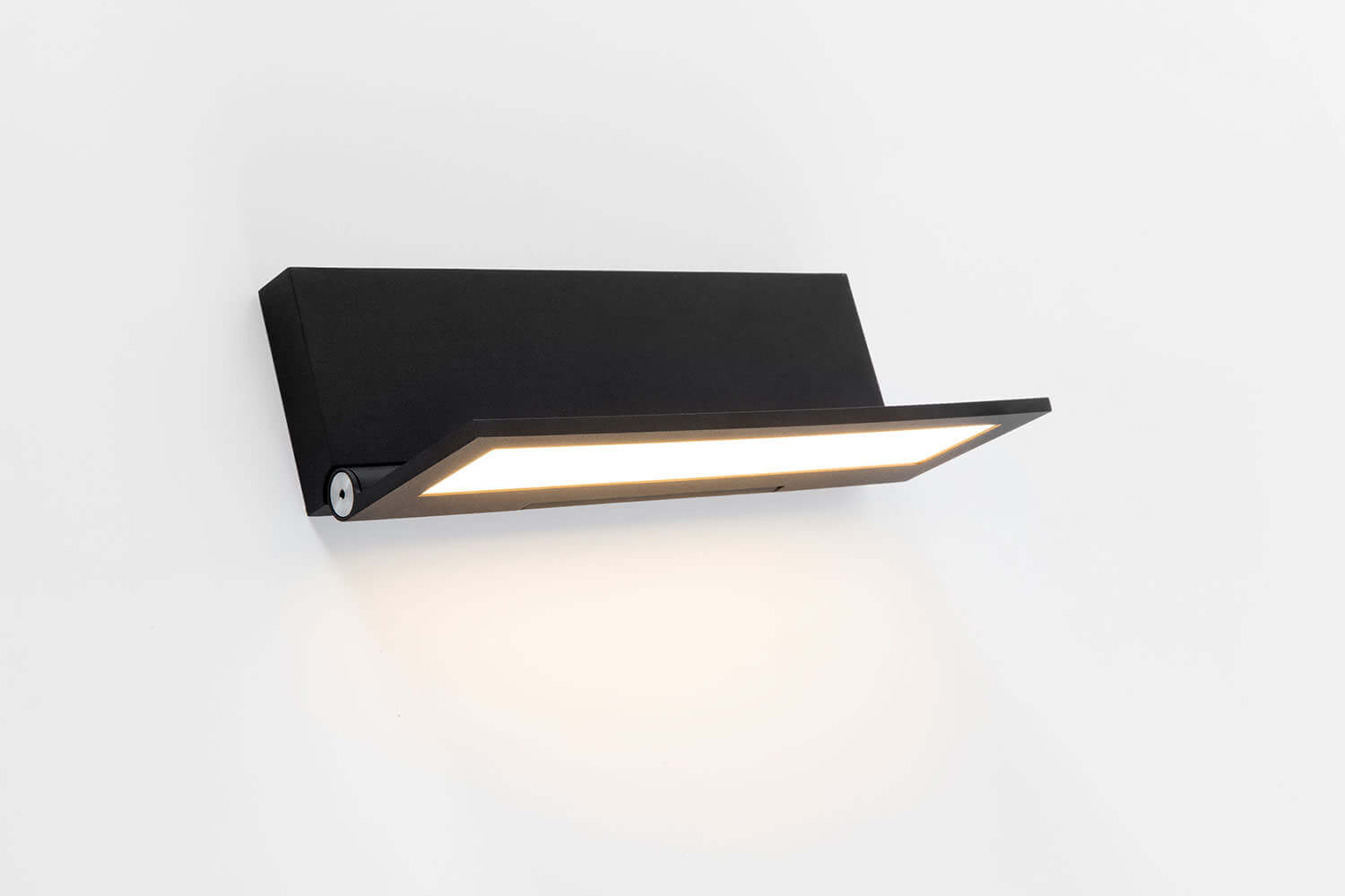 OLED fixture Wollet in black from Modular Lighting Instruments