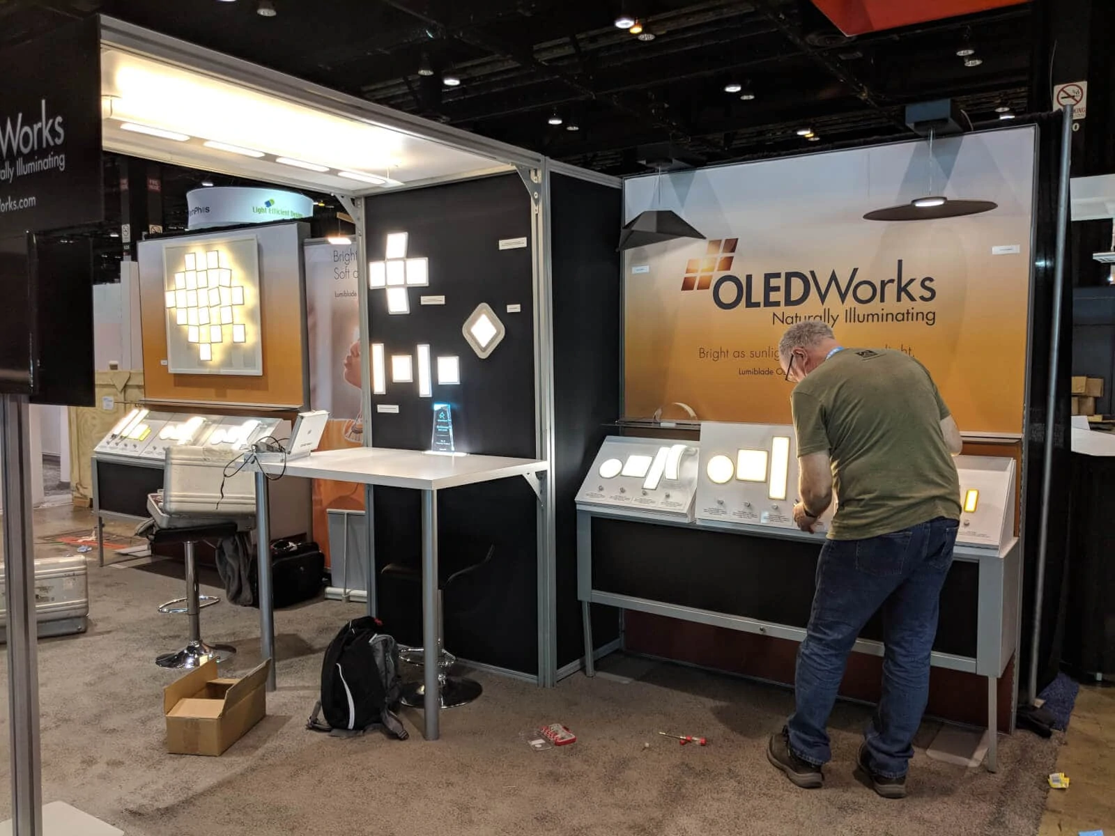 Prototype Manager Jeff Jackson at OLEDWorks booth at Lightfair 2018