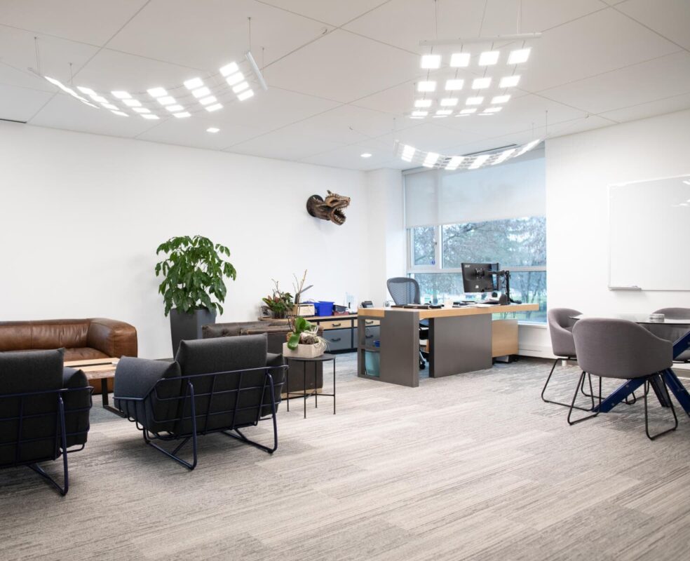 Acuity Brands´ OLED pendant luminaire Canvis in the president´s office at QCI
