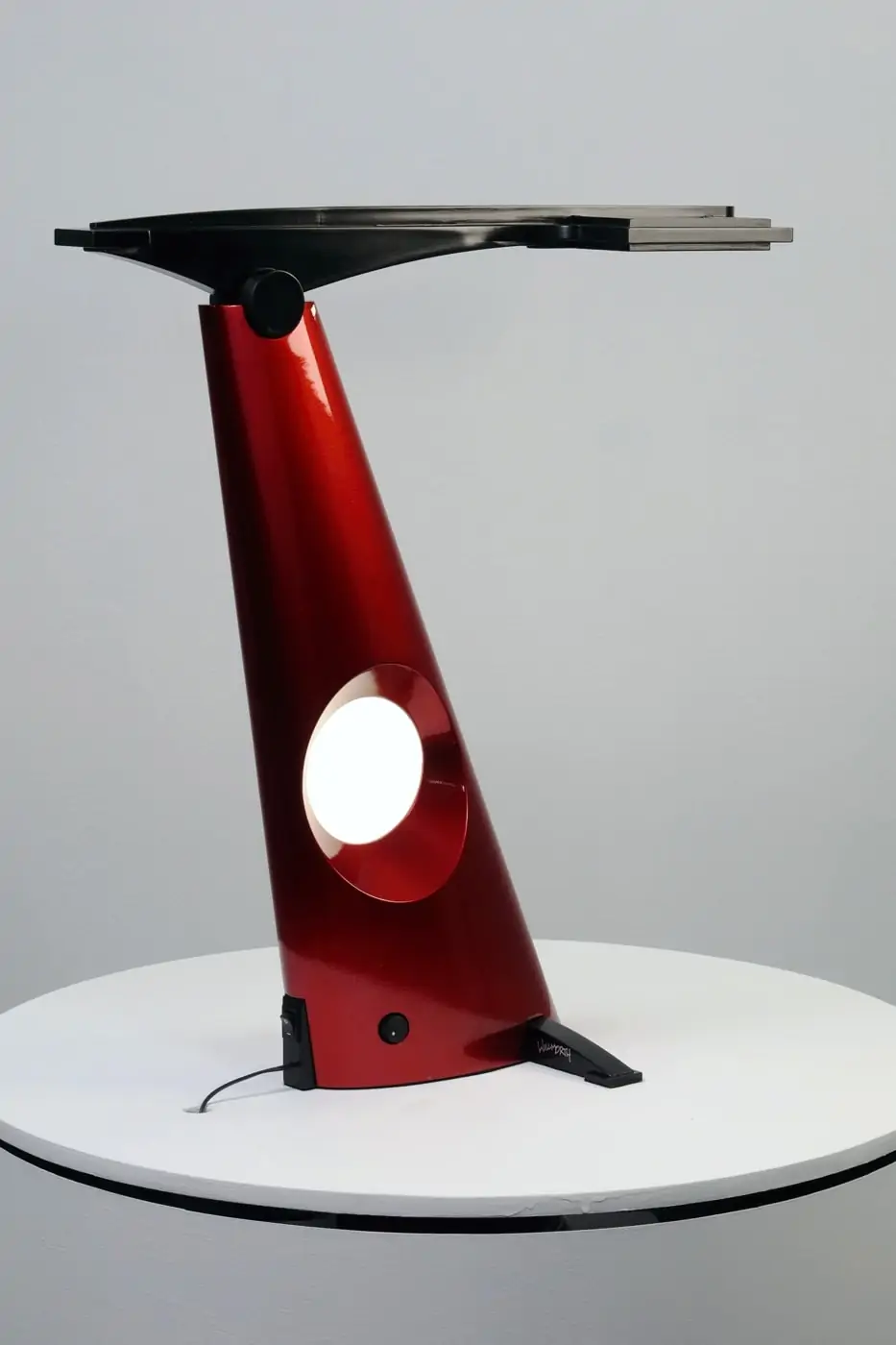 Unicycle2 OLED fixture, Lumenique