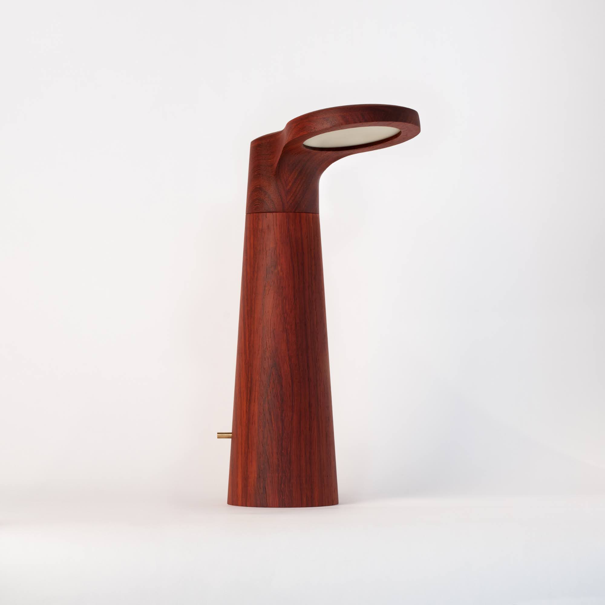 studio lamp by Isato Prugger | OLEDWorks