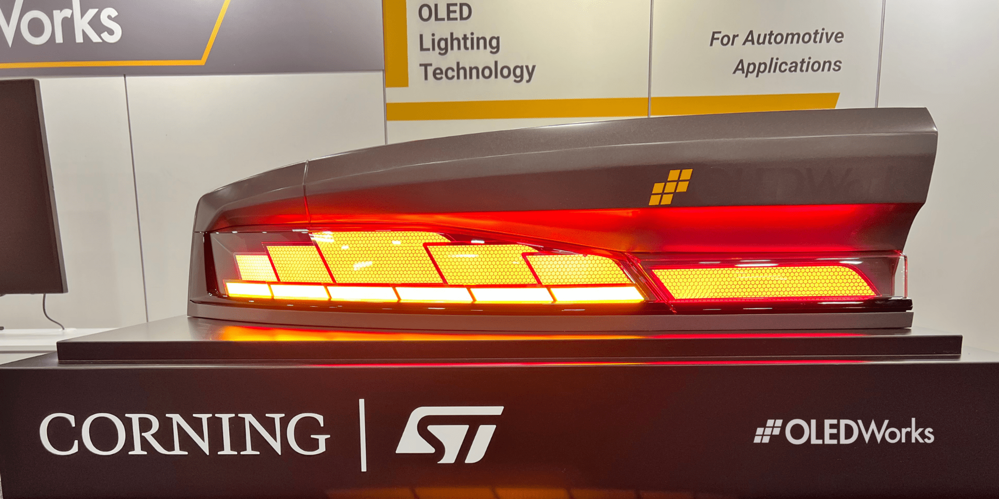 Automotive OLED Lighting Demonstrator | OLEDWorks