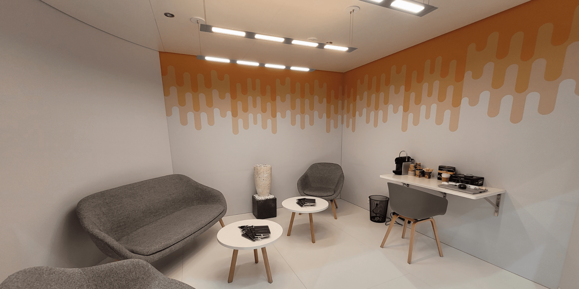 OLED Experience Room | OLEDWorks